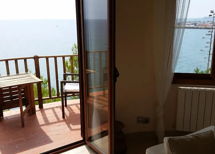 Balcony Pool & Seaside Σίτζες